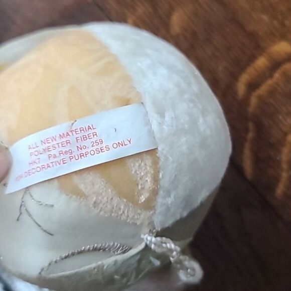 Vintage Russ Berrie & Co Plush Shabby Chic Tassel Christmas Tree Ornament #16608 - Picture 6 of 9